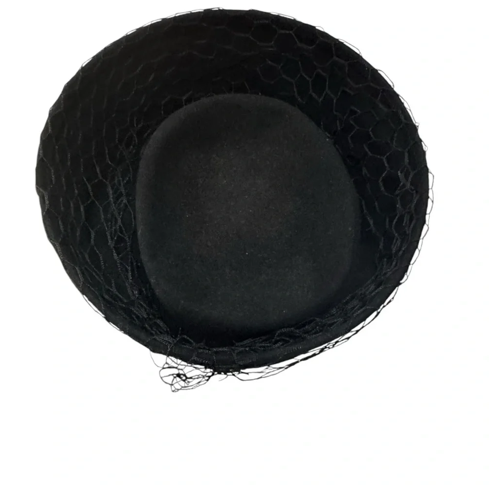 1940s Glenover 100% Wool Hat w/Netting - Picture 4 of 6